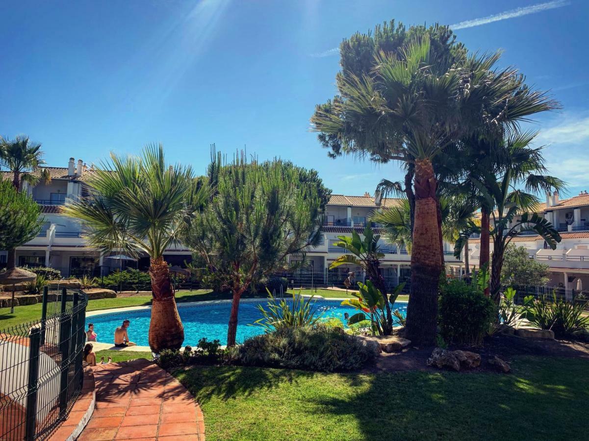 Fantastic 3-Bedroom Holiday Home Including Tennis And Pool Near Golf Course El Portil Luaran gambar
